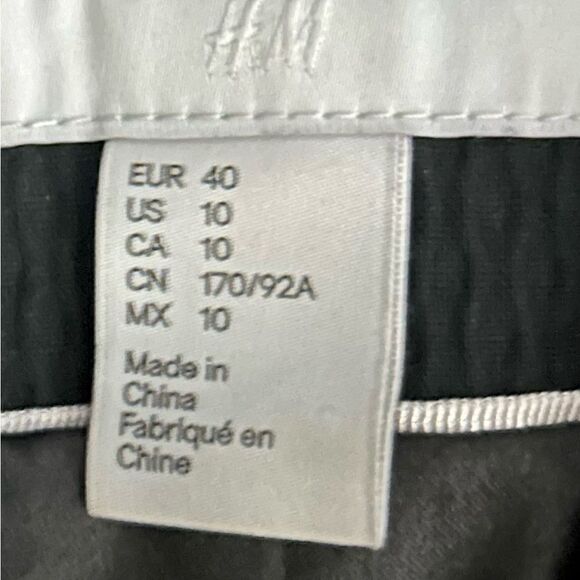 H & M Black Textured Cropped Blazer Size 10 - Picture 3 of 13